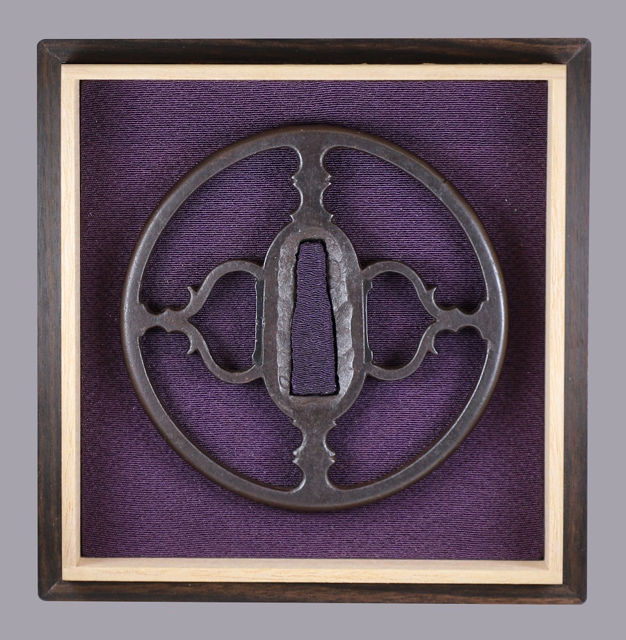 Sayu Tsubomi Koshoami Tsuba Boxed_900px